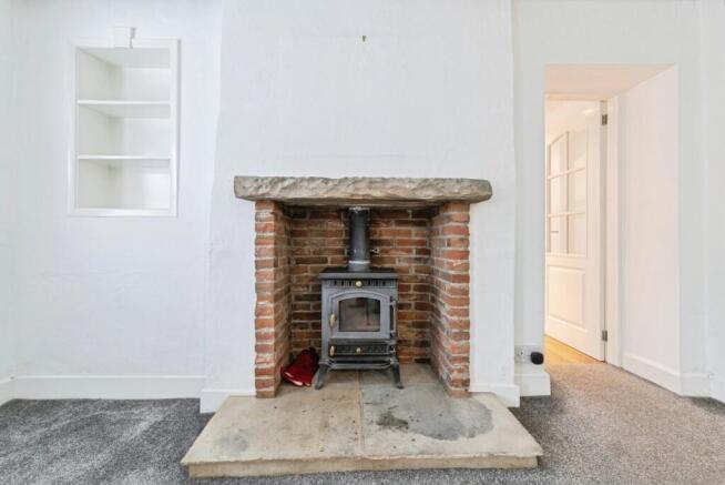 2 bed Semi-Detached for sale Image 6