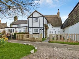 Nampara Cottage, The College, Bicester OX27 0HW