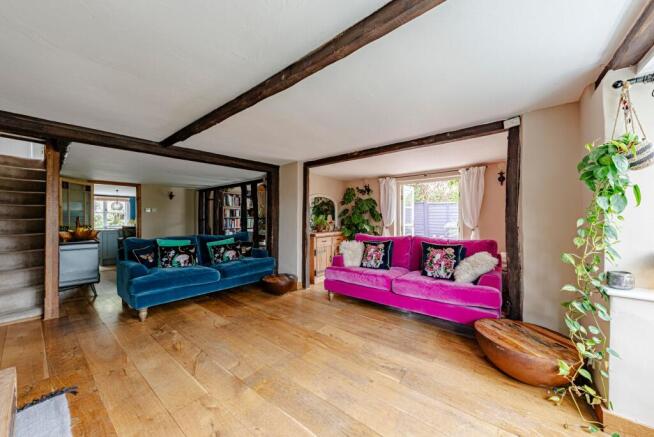Living Room (5)