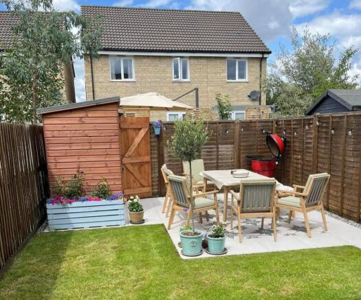 Fieldsview, Melksham, SN12 8FF photo 4