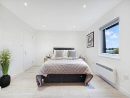 2, Cottage Walk, Roding Lane North, Woodford Green IG8 8NA