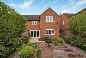 Holly Cottage, Yew Tree Courtyard, Nuneham Courtenay, Oxford OX44 9EF