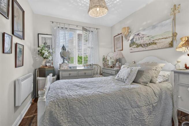 2 bed Apartment for sale Image 7