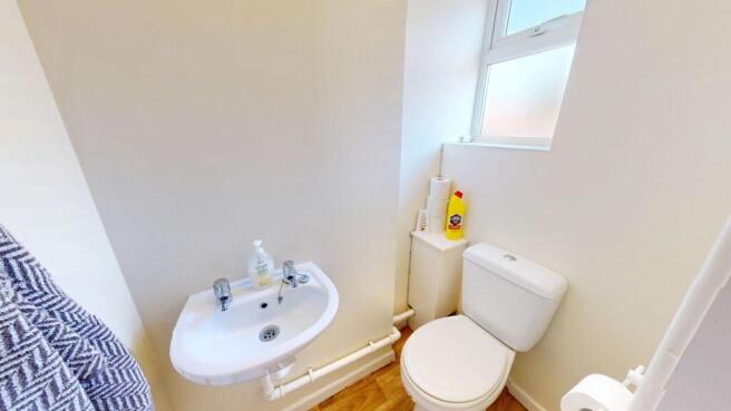 3 bed Semi-Detached for sale Image 8