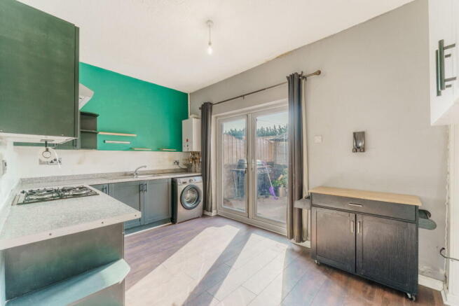 2 bed Terraced for sale Image 7
