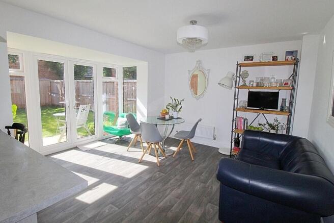 4 bed Detached for sale Image 4
