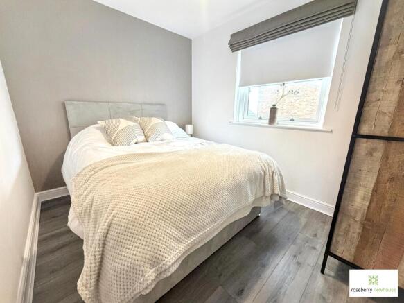 4 bed Apartment for sale Image 7