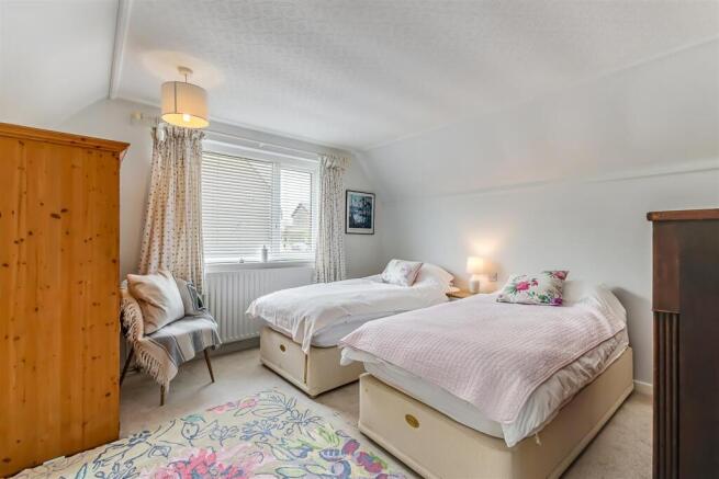 3 bed Detached for sale Image 10
