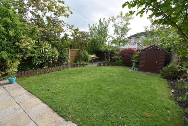 REAR GARDEN.jpg