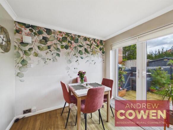 2 bed Semi-Detached for sale Image 8