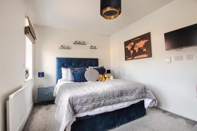 2 bed Semi-Detached for sale Image 5