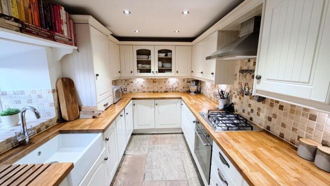 SITTING ROOM DINING ROOM HALLWAY AND KITCHEN