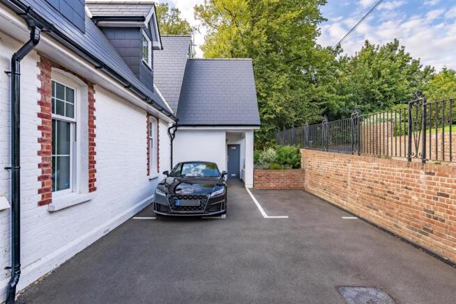 3, 25 Westview Road Low Res - 0041 -_JHG8057 -.jpg