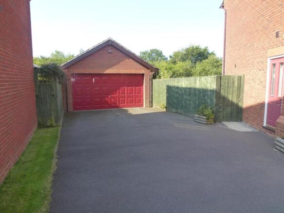 Double Garage & Driveway