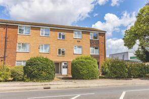 Flat 3, Villiers Court, Maidenhead Road, Windsor SL4 5ED