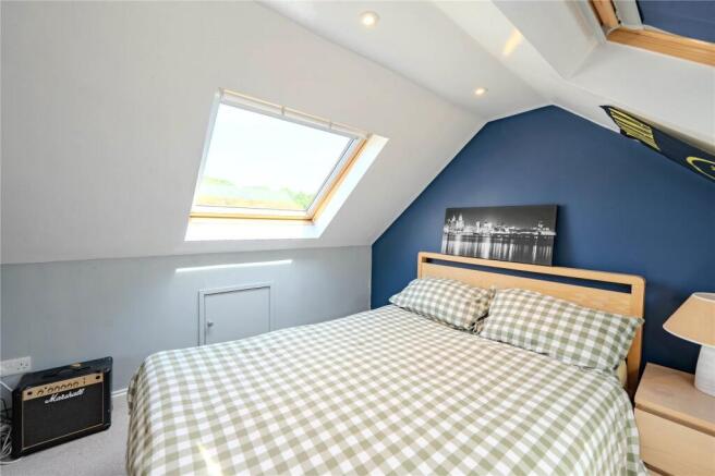 4 bed Semi-Detached for sale Image 5