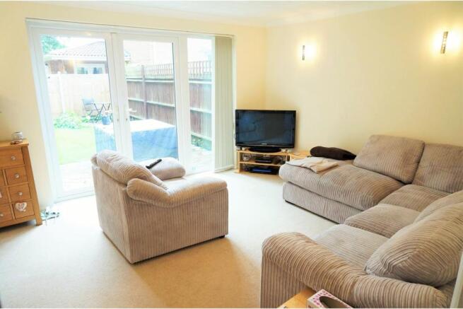 Lounge/Dining Room