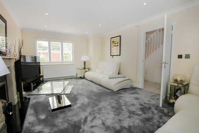 Hammondstreet Road - Living Room