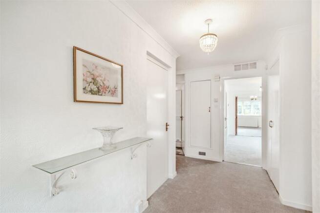 8559012-interior19.jpg