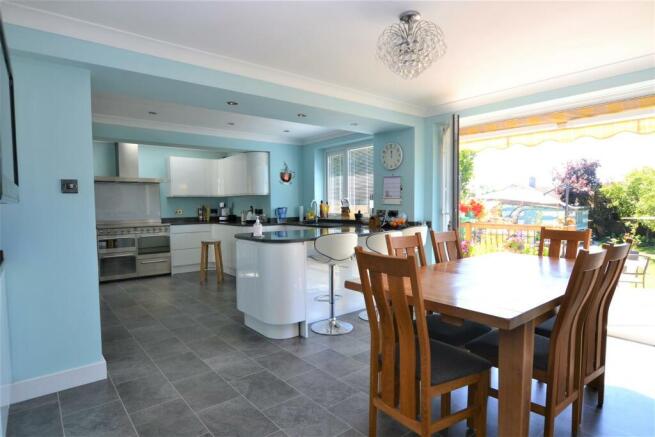 Open Plan Kitchen/Dining Room