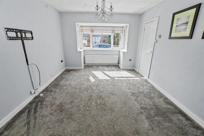 Urmond Road, Canvey Island photo 4