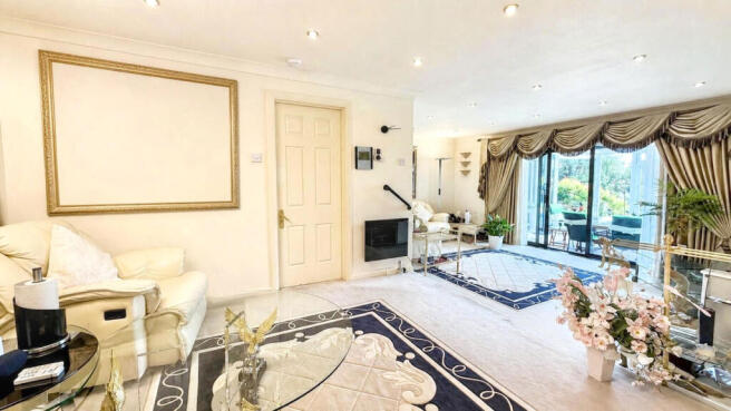 3 bed Bungalow for sale Image 7