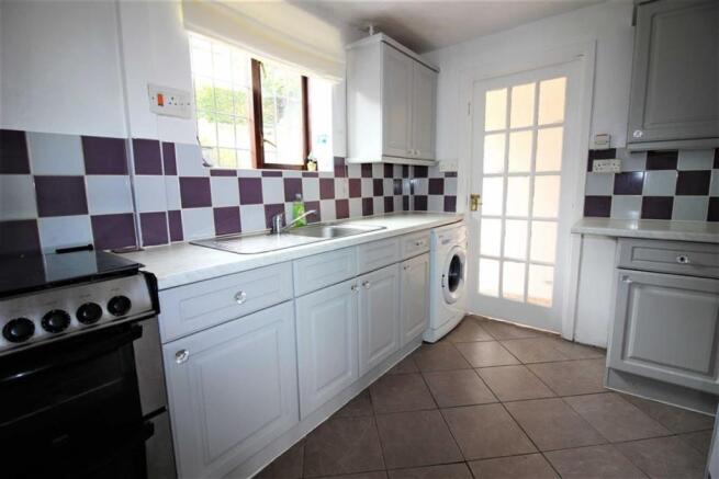 Kitchen: