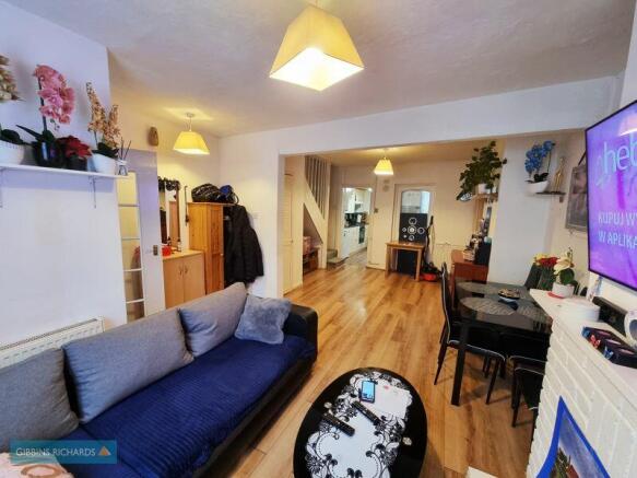 Lounge/Dining Room