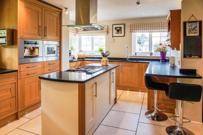 Kitchen/Breakfast