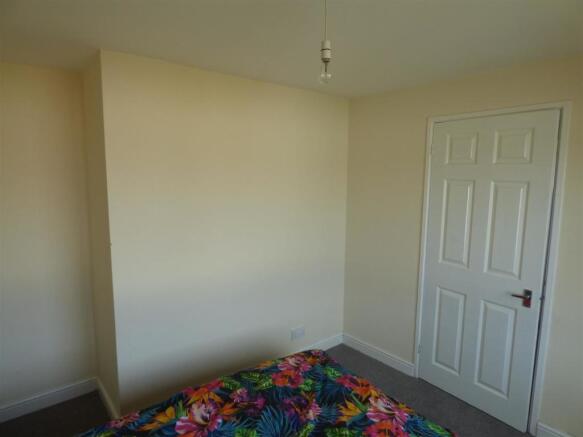 Bedroom 2.JPG