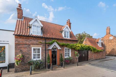 Walkergate, Beverley, HU17 9BT