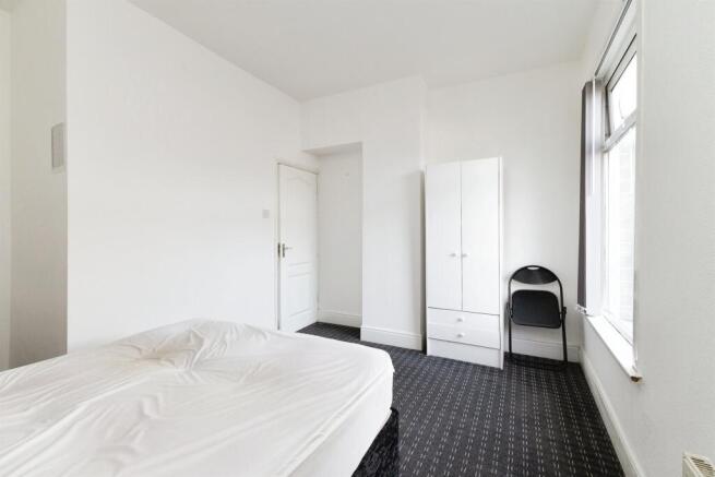 2 bed Terraced for sale Image 9