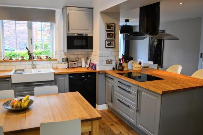 OPEN PLAN KITCHEN DINER