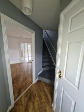 2 BarrCrescent Hallway2.jpg