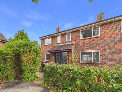 Spring Plat, Pound Hill, Crawley