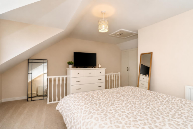 3 bed Semi-Detached for sale Image 11