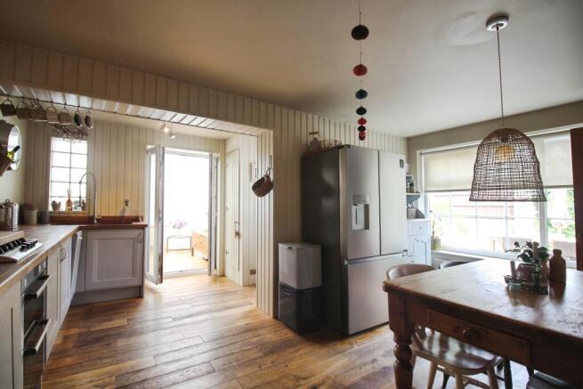 3 bed Detached for sale Image 6