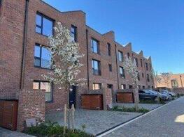 9, Russell Mews, Patchway BS34 4AN