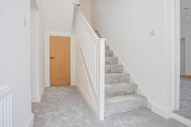 4 bed House for sale Image 12