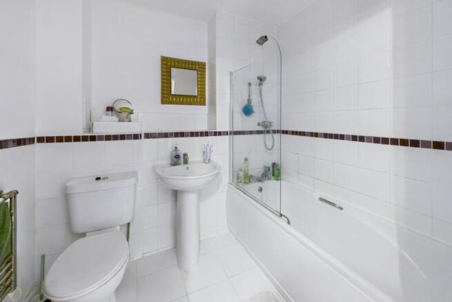 1 bed Apartment for sale Image 8