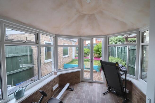 2 bed Semi-Detached for sale Image 5