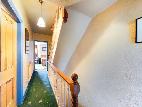 1st floor landing