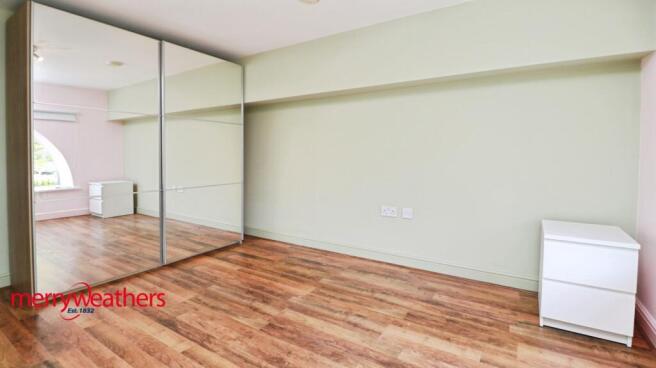 1 bed Apartment to rent Image 8