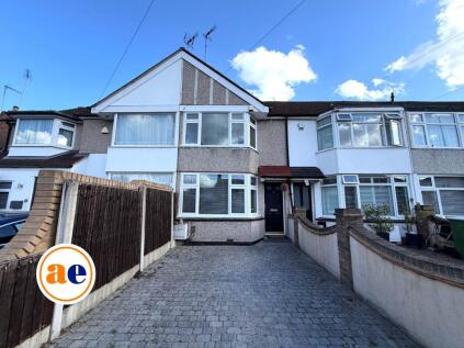 Old Manor Way, Bexleyheath DA7 6NG ** 3D FLOORPLAN AVAILABLE **