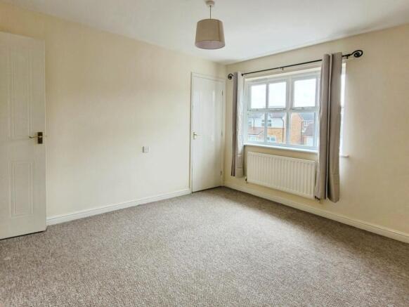 3 bed Detached for sale Image 11
