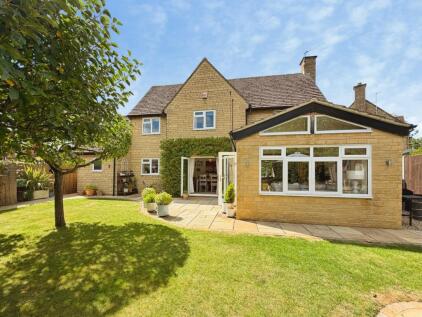 Main Street, Dumbleton, Evesham, Gloucestershire, WR11