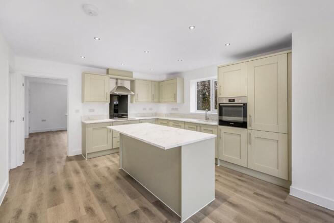 3-bed detached on 6, Marshall Drive, Cowbit, £255,000