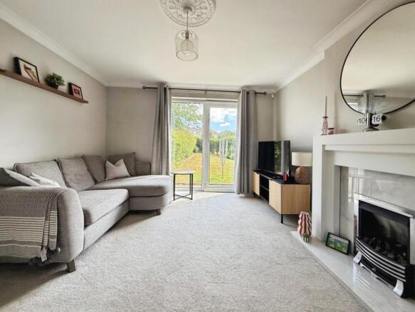2 bed Semi-Detached for sale Image 8