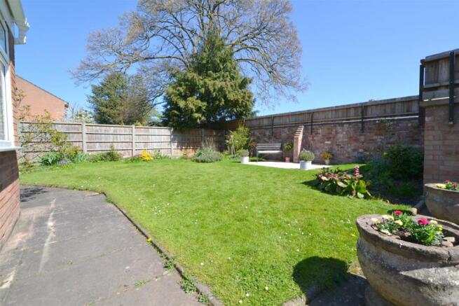 garden1.JPG