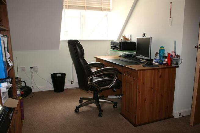 bedroom4.JPG